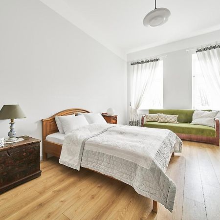 Bright And Warm Apartment, Vilnius City Centre Bagian luar foto